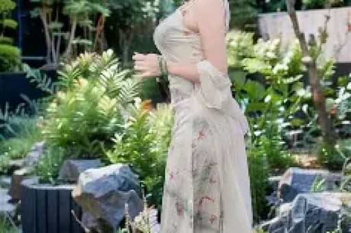 董宇辉与相宜双双带货翻车引起广大网民不满